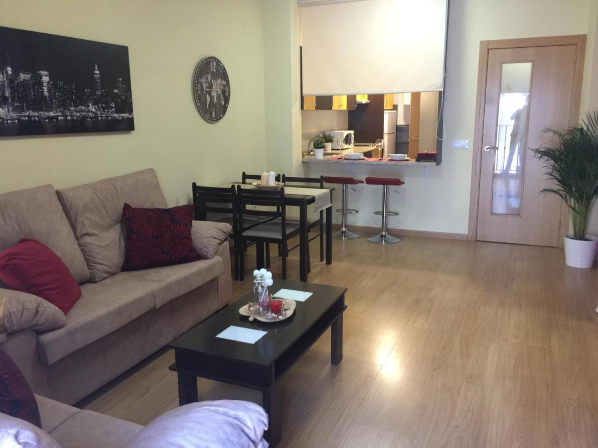 Apartamentos Turisticos Clavero 2 Plasencia Ngoại thất bức ảnh